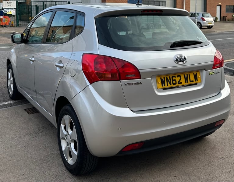 2012 KIA Venga 2 1.4 EcoDynamics MPV 1 Owner From New 12 MONTHS MOT
