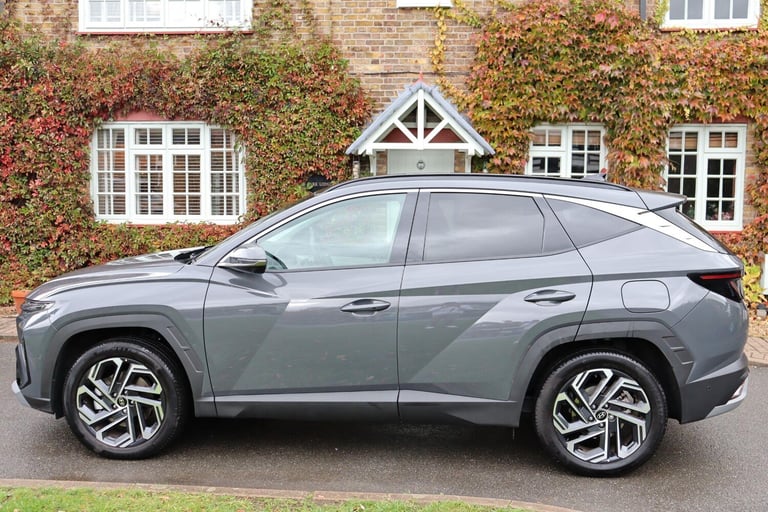 2025 Hyundai TUCSON 1.6T Plug-in Hybrid Ultimate 5dr 4WD Auto ESTATE PETROL/ELECTRIC Automatic