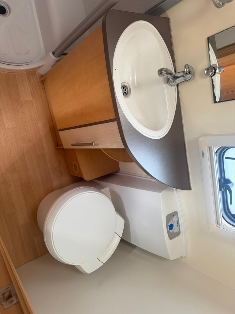 2011 Bailey Pegasus 646 quard motor mover