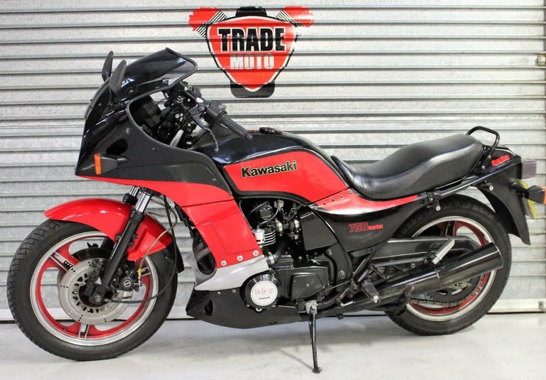 1984 84 A reg KAWASAKI GPZ 750 TURBO Z ZX CLASSIC UNRESTORED NEW MOT UK BIKE 40K