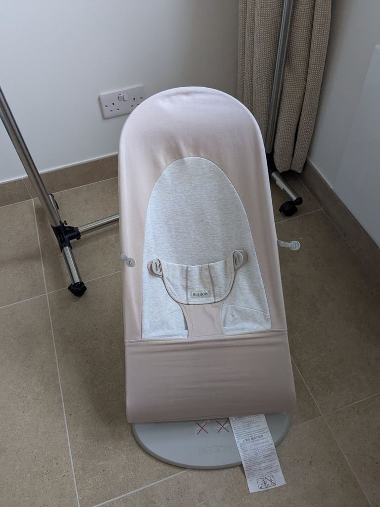 image for BabyBjörn Baby Bouncer Balance Soft Tri Fabric, Light Beige