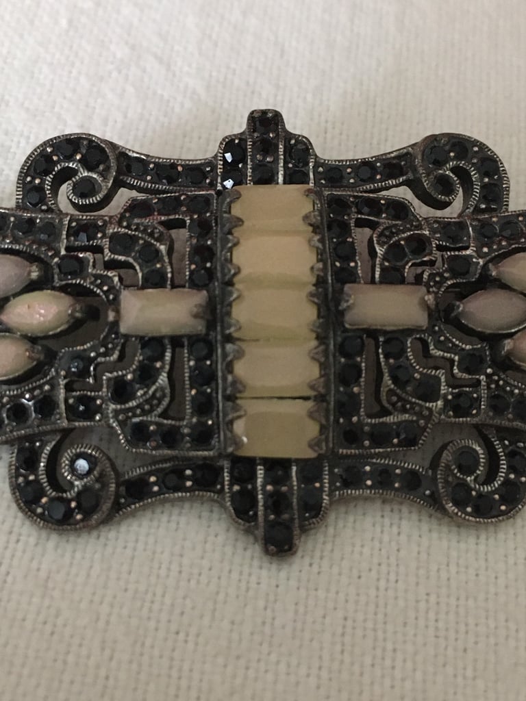 Italian UTERQUE Vintage Costume Pin Brooch