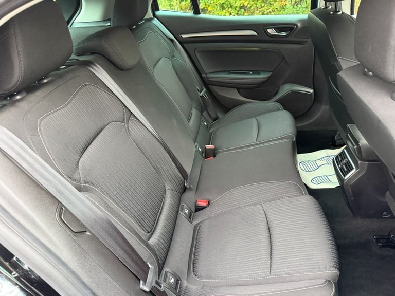2019 Renault Megane 1.3 TCe Iconic Hatchback 5dr Petrol Manual Euro 6 (s/s) (140 ps) Hatchback Pe...