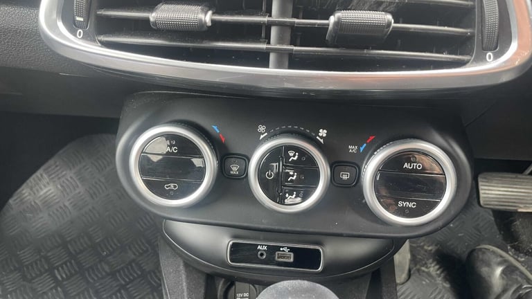 2016 Fiat 500X 2.0 Multijet 4x4 Cross 5dr Auto HATCHBACK DIESEL Automatic
