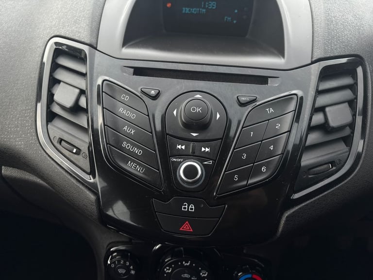 2013 Ford Fiesta 1.25 82 Zetec 5dr Hatchback PETROL Manual