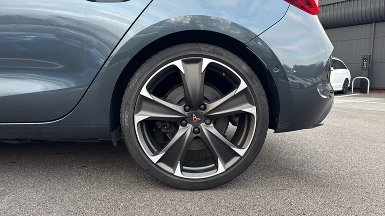 2022 Cupra Leon 1.4 eHybrid VZ2 5dr DSG (Heated Steering Wheel)(Na Hybrid