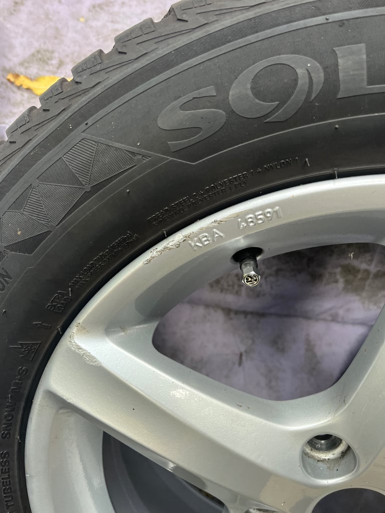 vw caddy 16in alloy  with all season tyres 