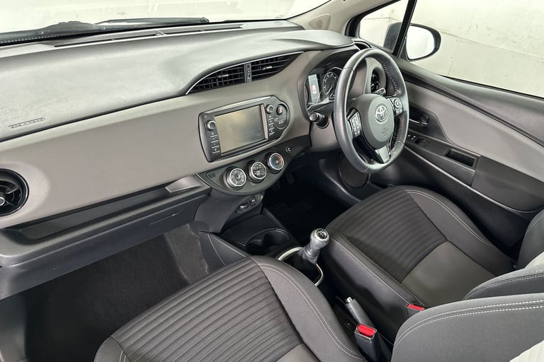2018 Toyota Yaris 1.0 VVT-i Icon Tech 5dr HATCHBACK PETROL Manual