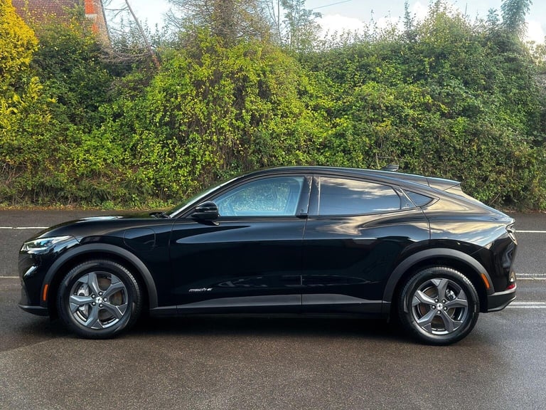 FORD MUSTANG Standard Range 70kWh 5dr 2021