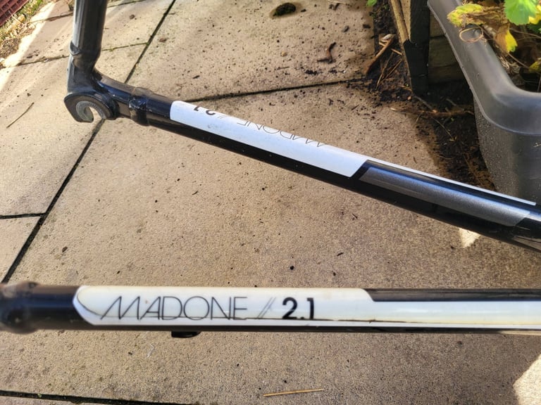 Trek Madone Two Series 2.1 58cm 700c Wheel Frameset Grey Black Road Bike Frame