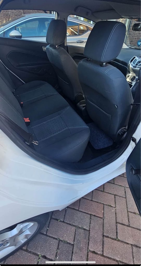 image for Ford, FIESTA, Hatchback, 2012, Manual, 1388 (cc), 5 doors