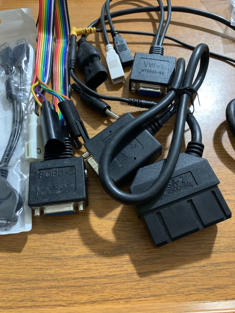 Snap on and launch diagnostic equipment 
