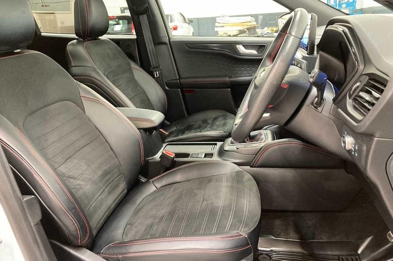 2020 Ford Kuga 1.5T EcoBoost ST-Line X First Edition Euro 6 (s/s) 5dr HATCHBACK Petrol Manual