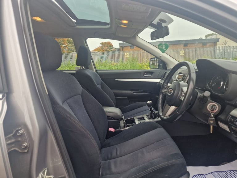 Subaru, OUTBACK,all wheels drives Estate, 2011, Manual, 1998 (cc), 5 doors
