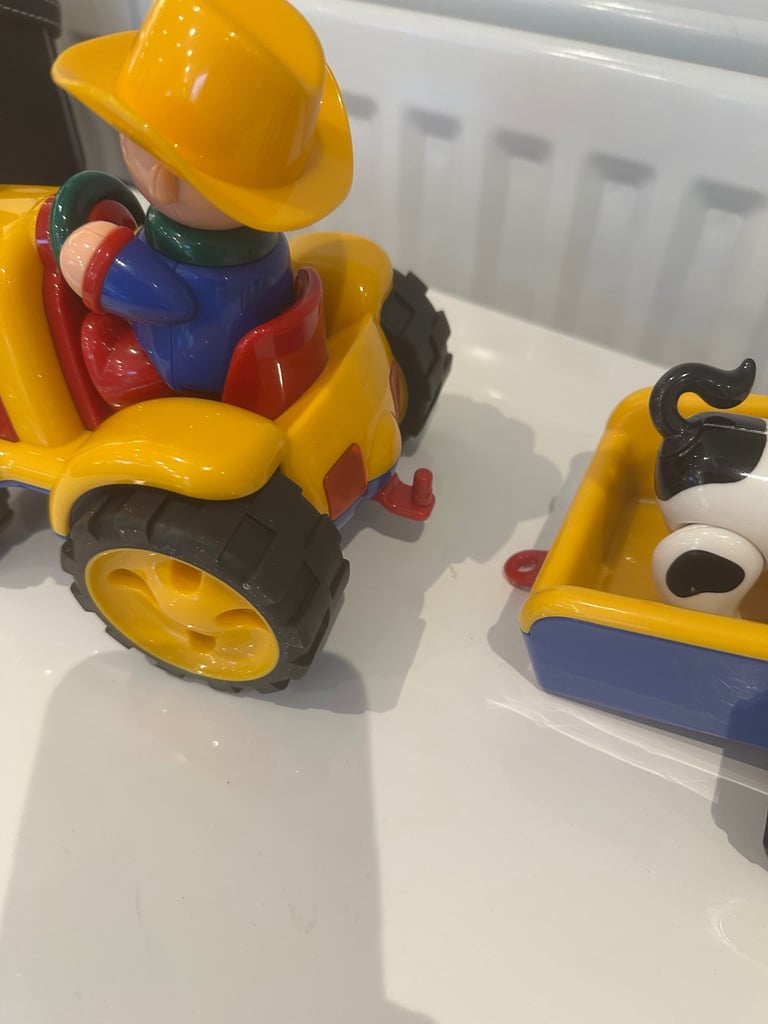 Vintage (2007) TOLO FIRST FRIENDS Tractor and Trailer - Age 1-5