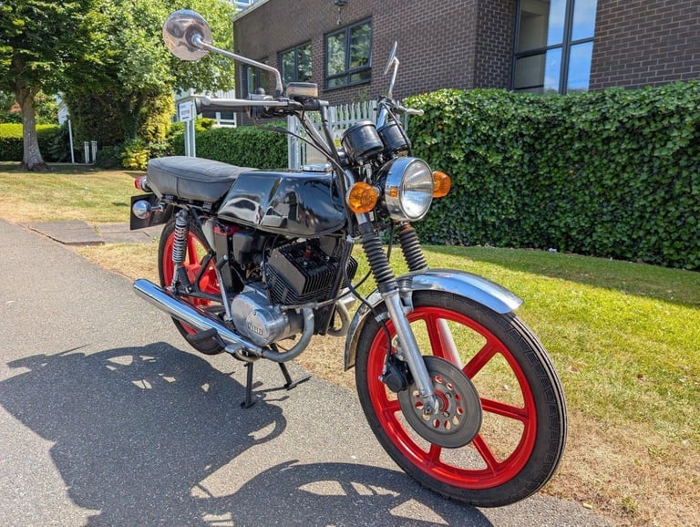 YAMAHA RD200 