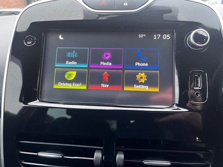 2016 Renault Clio 0.9 TCe Iconic 25 Nav Euro 6 (s/s) 5dr HATCHBACK Petrol Manual