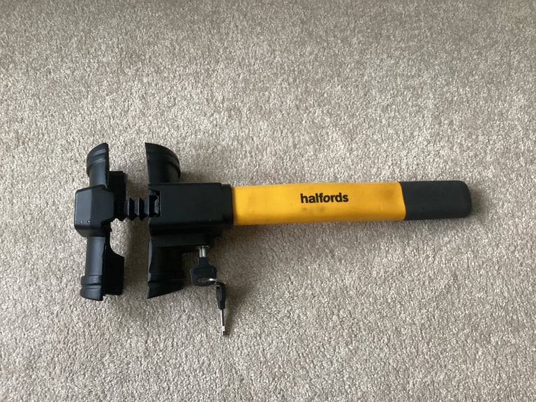 Halford steering wheel lock