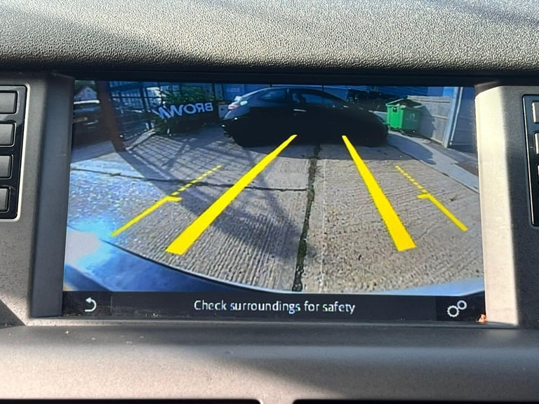 2017 Land Rover Discovery Sport 2.0 TD4 HSE Dynamic Lux Auto 4WD Euro 6 (s/s) 5dr ESTATE Diesel A...