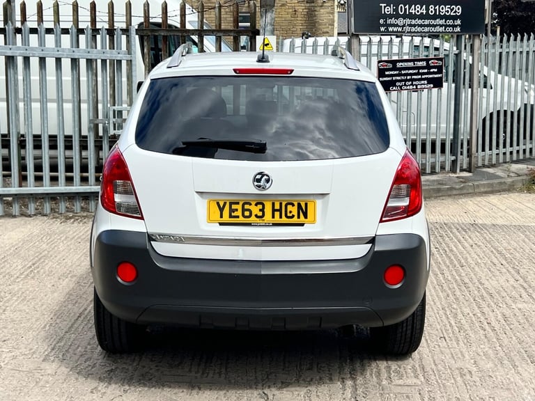 2013 Vauxhall Antara 2.4 Exclusiv 2WD Euro 5 5dr HATCHBACK Petrol Manual