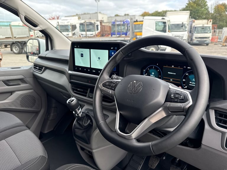  Volkswagen Transporter Panel Van 2.0 Tdi T32 Commerce Plus Panel Van 5dr