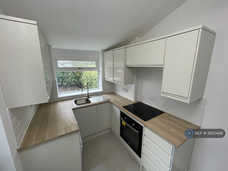 2 bedroom house in Brompton Road, Manchester, M14 (2 bed) (#2650426)