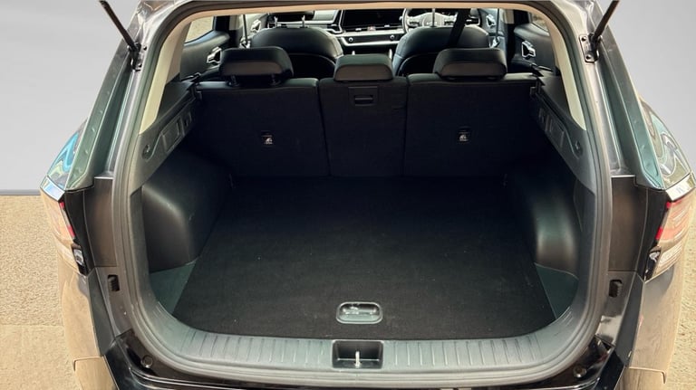 2023 Kia Sportage 1.6 T-GDi ISG HEV 4 Estate Hybrid Automatic