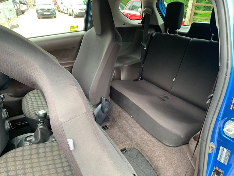 2010 Toyota IQ 1.0 VVT-i 3dr HATCHBACK Petrol Manual