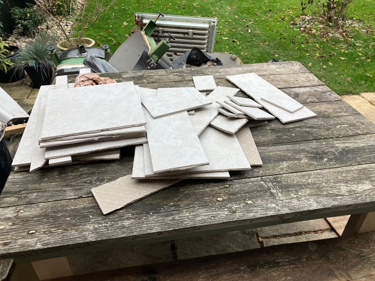 FREE Porcelain Tiles Essen Bone