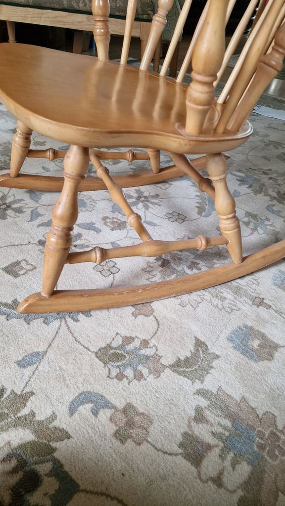 Rocking chair/Nursing chair