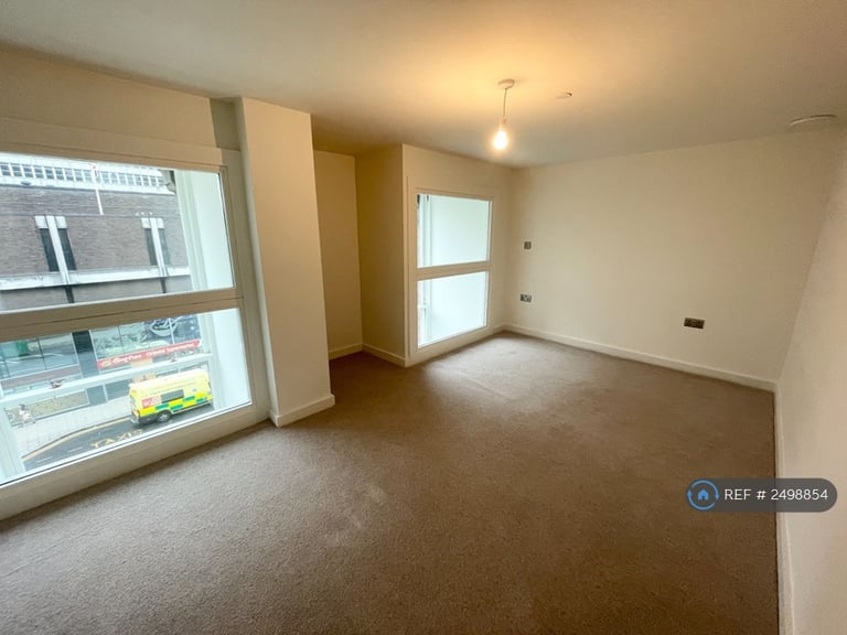 2 bedroom flat in Great George Street, Leeds, LS1 (2 bed) (#2498854)