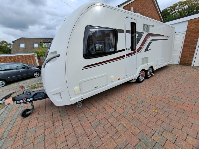 image for Swift Elegance 645 2015