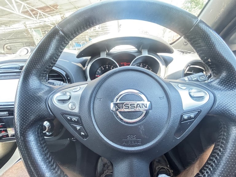 2016 Nissan Juke 1.2 DiG-T N-Connecta 5dr HATCHBACK Petrol Manual