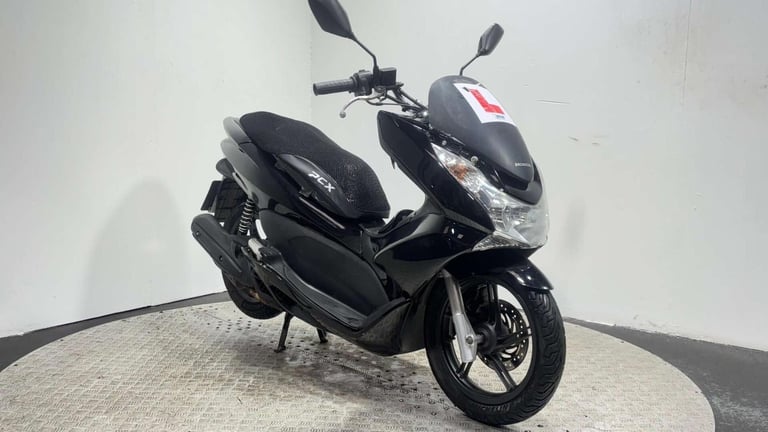Honda PCX 2011 WW 60K NON RUNNING PROJECT BIKE PARTS BIKE 125CC