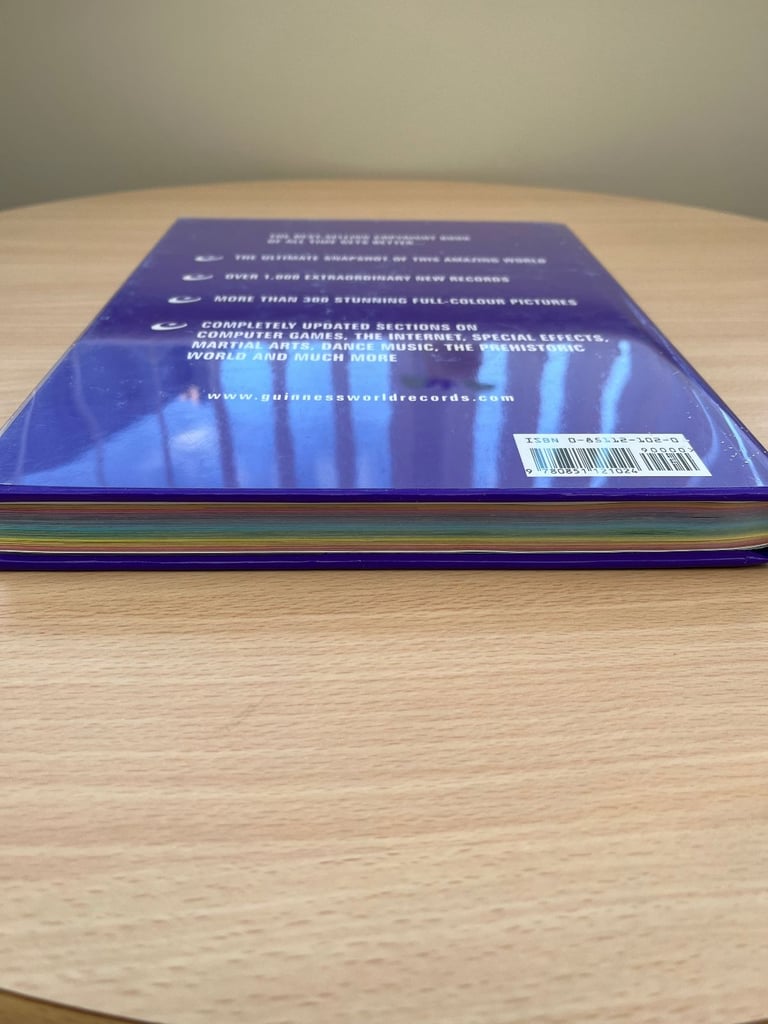 GUINNESS WORLD RECORDS BOOK 2001, V.G.C. (See Photos)