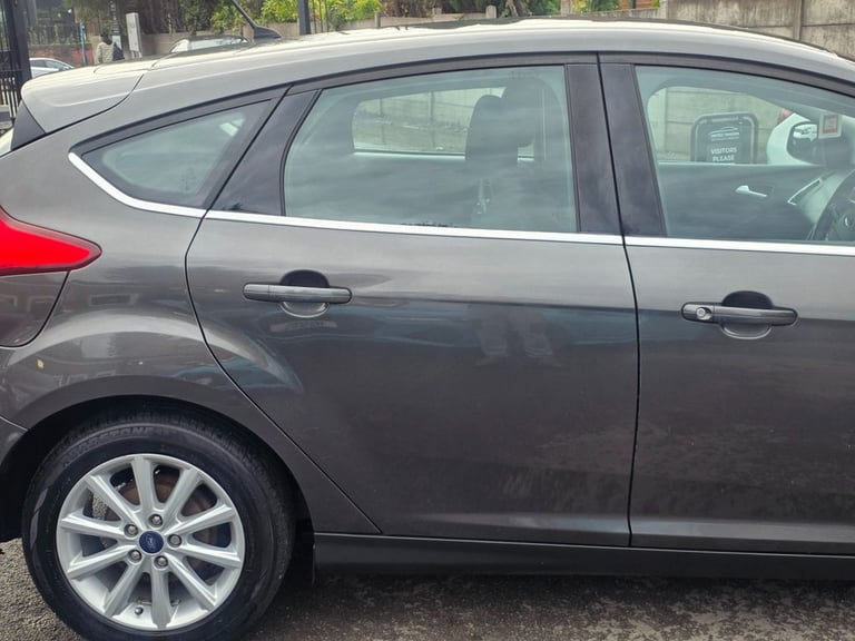 2016 Ford Focus 1.0 EcoBoost 125 Titanium 5dr Auto HATCHBACK PETROL Automatic