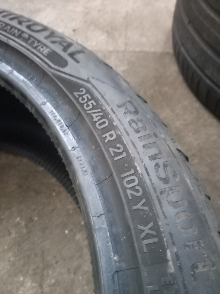 255 40 21 Uniroyal Rainsport Nearly NEW Tyre SALE ONLY £60 fitted and balanced open 7 days a week