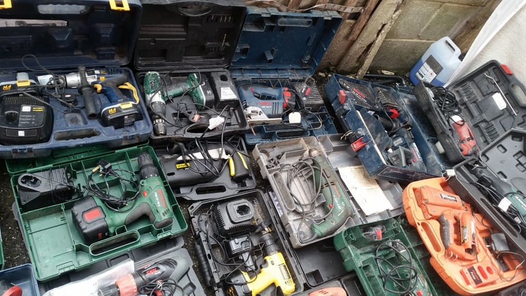wholesale job lot only 65 on box tested tools ready to go or export 