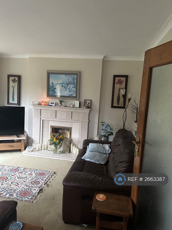 4 bedroom house in Bowhill, Kettering, NN16 (4 bed) (#2663387)