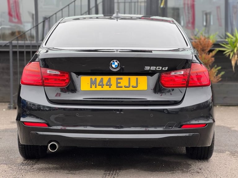 2013 BMW 3 Series 2.0 320d ED EfficientDynamics Business Saloon 4dr Diesel Auto Euro 5 (s/s)  Sal...