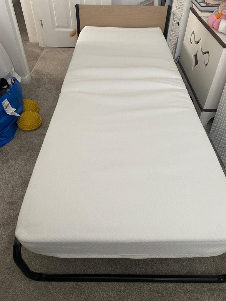 image for * JAY-BE Folding Bed with Memory Foam Mattress, Compact, Single