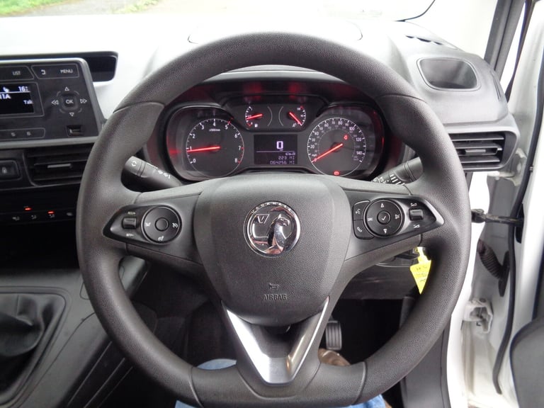 2020 Vauxhall Combo 2300 1.5 Turbo D 100ps H1 L2 Sportive Van LONG WHEEL BASE PANEL VAN Diesel Ma...