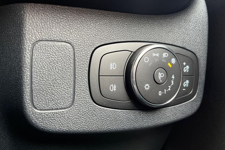 2024 Ford Puma 1.0 EcoBoost Hybrid mHEV ST 5dr DCT ** Sync 3 - Heated Seats / Steering Whe Hatchb...