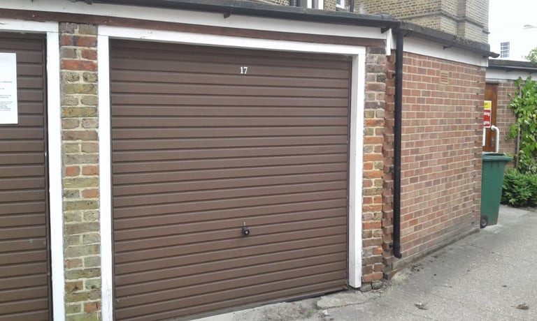 Garage/Parking/Storage to rent: Ewell Road (r/o 293) Surbiton KT6 7AB