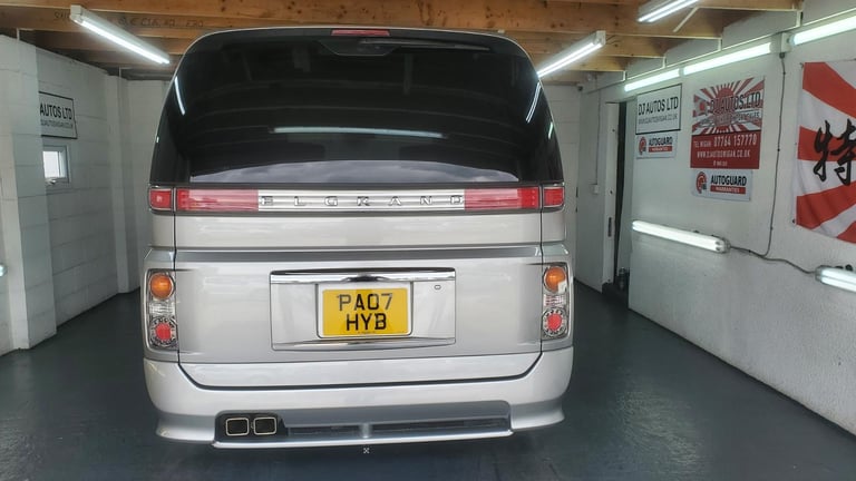 Nissan Elgrand e51 rider 2.5 automatic 8 seater fresh japanese import 2007
