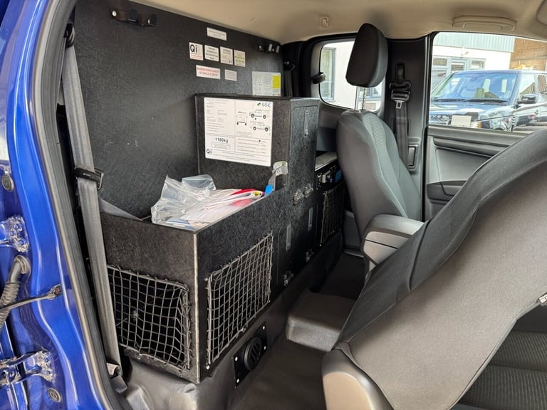 2019 69 ISUZU D-MAX 1.9TD EXTENDED CAB ROLLER SHUTTERS CAMERAS TOW PACK 4X4 EX E