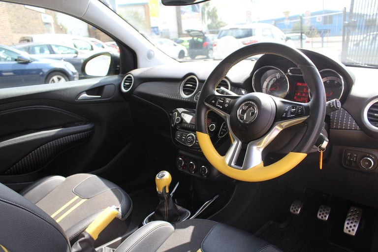 VAUXHALL ADAM 1.2 i SLAM 2016