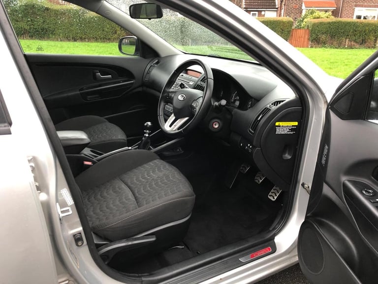 2012 Kia Ceed 1.6 CRDi 3 5dr ESTATE DIESEL Manual