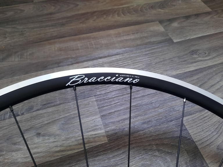700c Road bike front wheel Pro Lite / DT Swiss. New for road bike