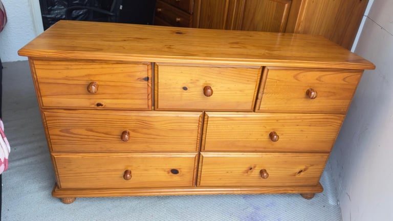 Caveteiro de madeira solida 